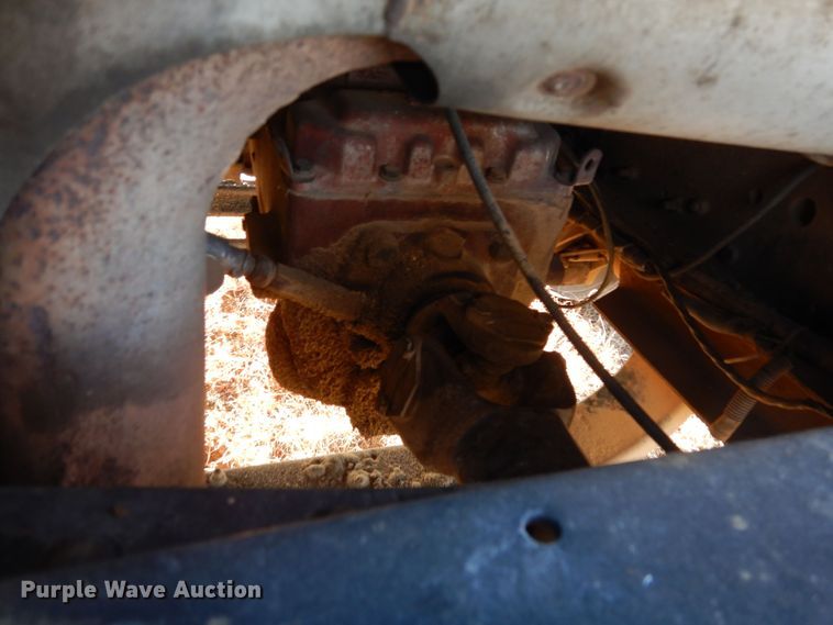 image for item DF8159 1988 GMC TopKick  grain truck