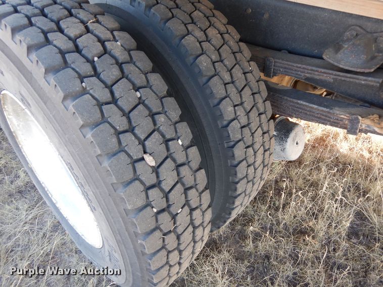 image for item DF8159 1988 GMC TopKick  grain truck