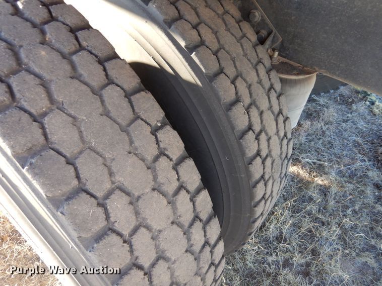 image for item DF8159 1988 GMC TopKick  grain truck