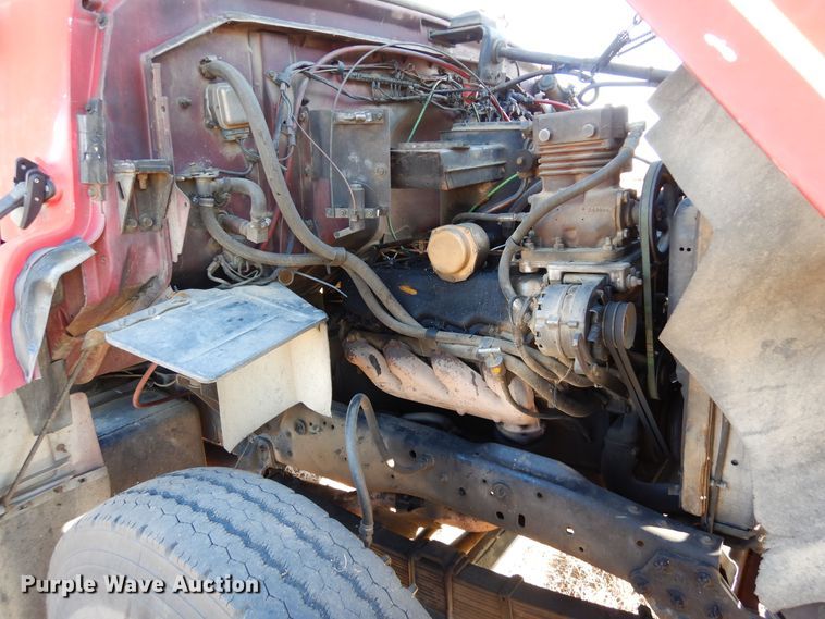 image for item DF8160 1979 Ford 7000  grain truck