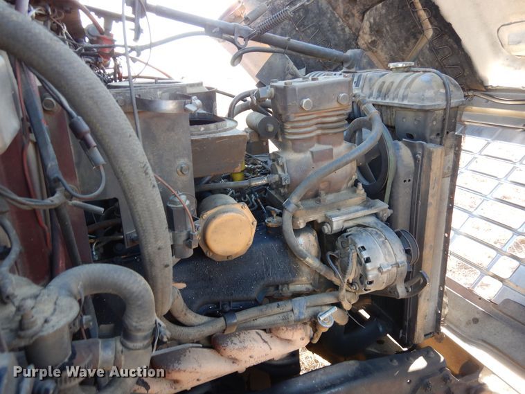 image for item DF8160 1979 Ford 7000  grain truck