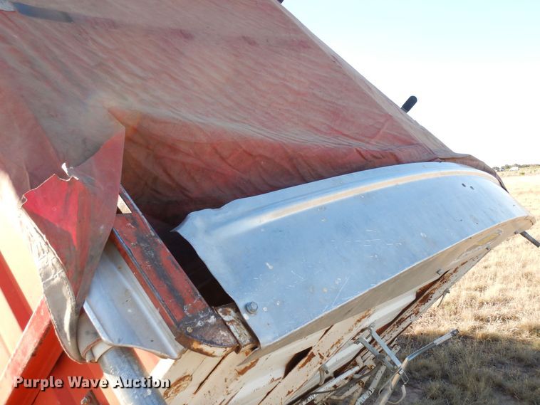 image for item DF8160 1979 Ford 7000  grain truck