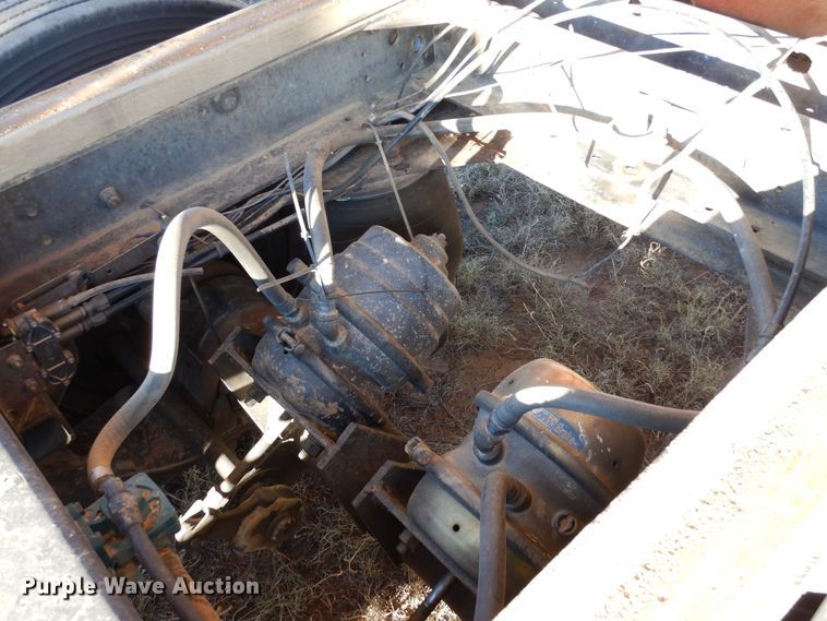 image for item DF8160 1979 Ford 7000  grain truck