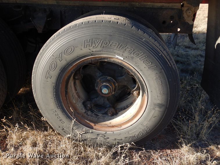 image for item DF8160 1979 Ford 7000  grain truck