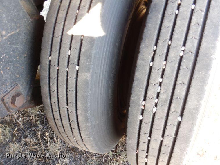 image for item DF8160 1979 Ford 7000  grain truck