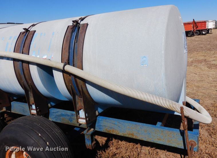 image for item DF8163 Duo Lift  nurse tank trailer