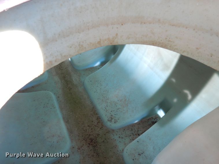 image for item DF8163 Duo Lift  nurse tank trailer