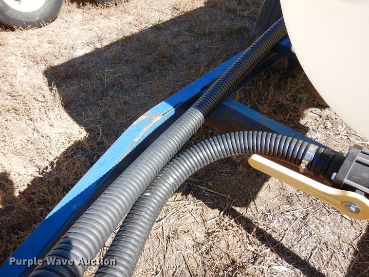 image for item DF8164 Duo Lift  nurse tank trailer