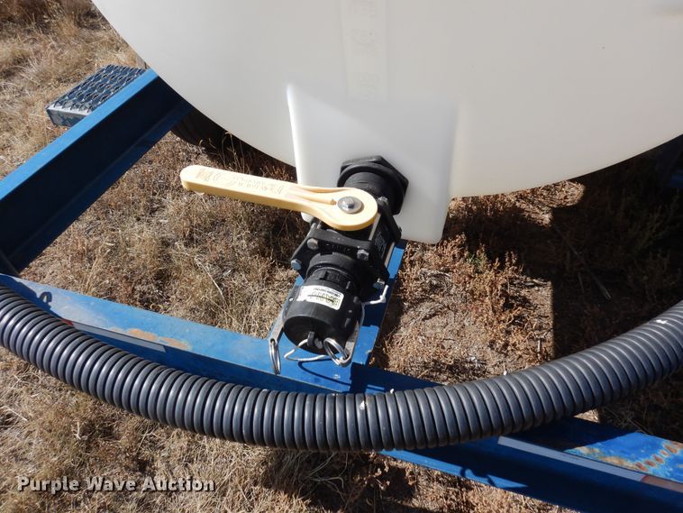 image for item DF8164 Duo Lift  nurse tank trailer