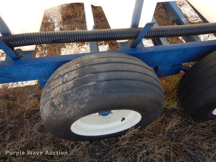 image for item DF8164 Duo Lift  nurse tank trailer