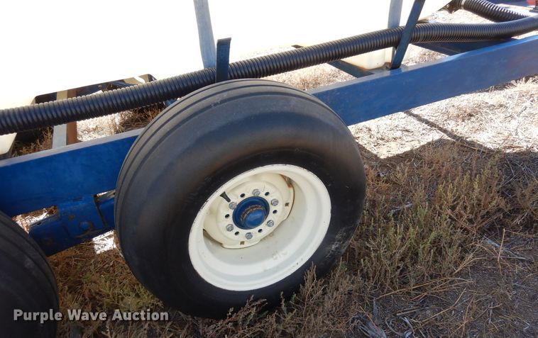 image for item DF8164 Duo Lift  nurse tank trailer