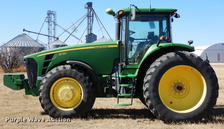 image for item DF8166 2009 John Deere 8130  MFWD tractor
