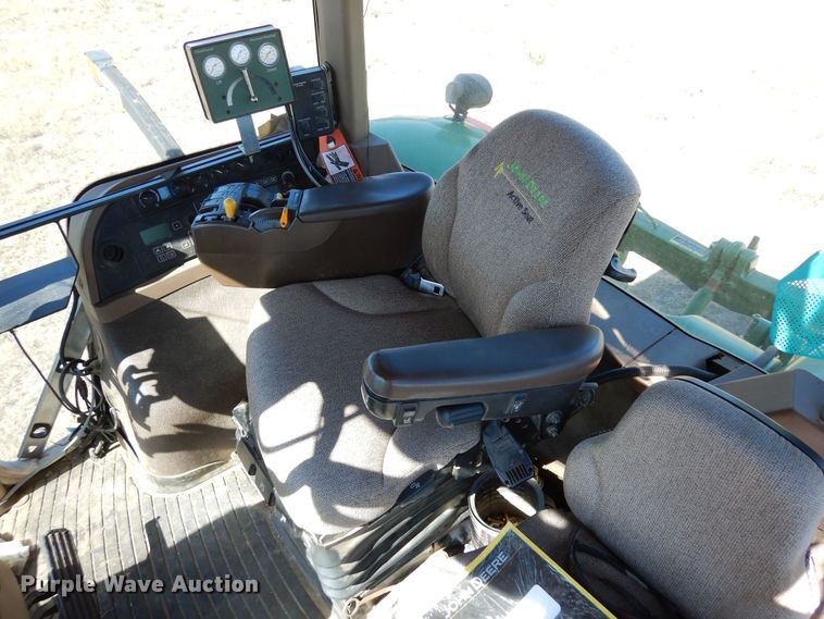 image for item DF8166 2009 John Deere 8130  MFWD tractor