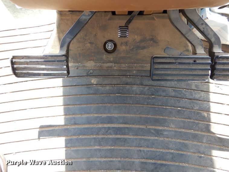 image for item DF8166 2009 John Deere 8130  MFWD tractor