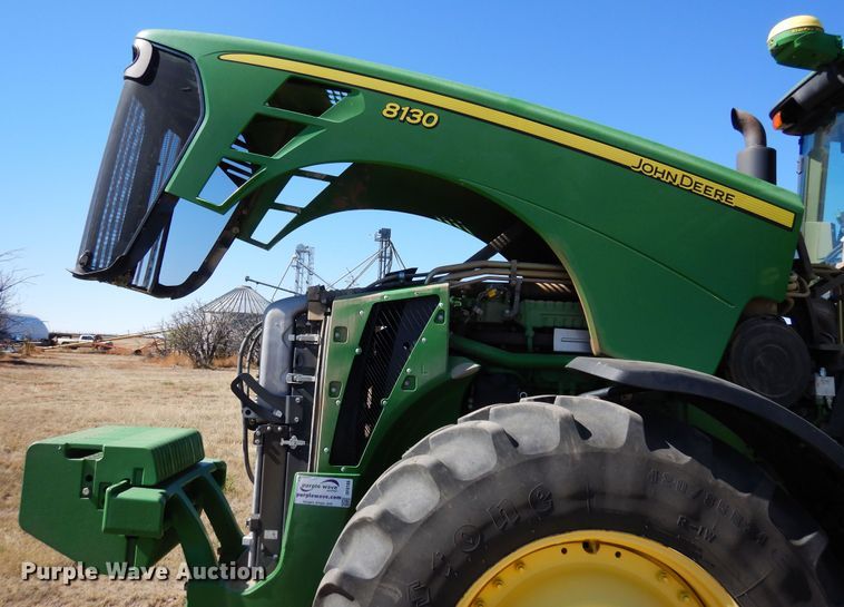 image for item DF8166 2009 John Deere 8130  MFWD tractor