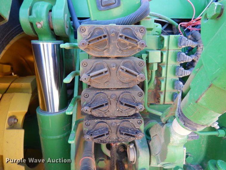 image for item DF8166 2009 John Deere 8130  MFWD tractor