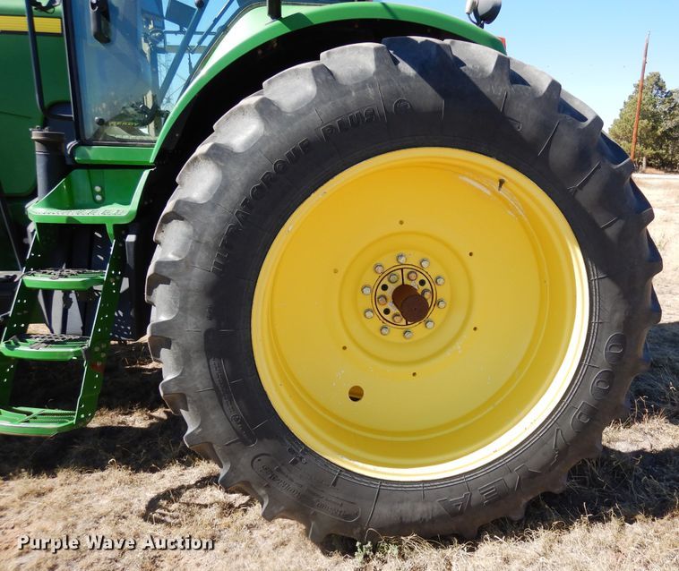 image for item DF8166 2009 John Deere 8130  MFWD tractor