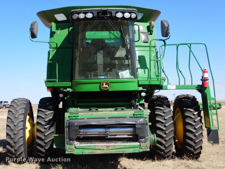 image for item DF8170 2011 John Deere 9770 STS  combine