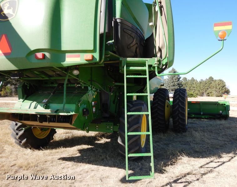 image for item DF8170 2011 John Deere 9770 STS  combine