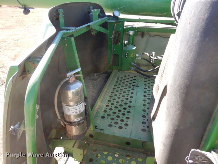 image for item DF8170 2011 John Deere 9770 STS  combine