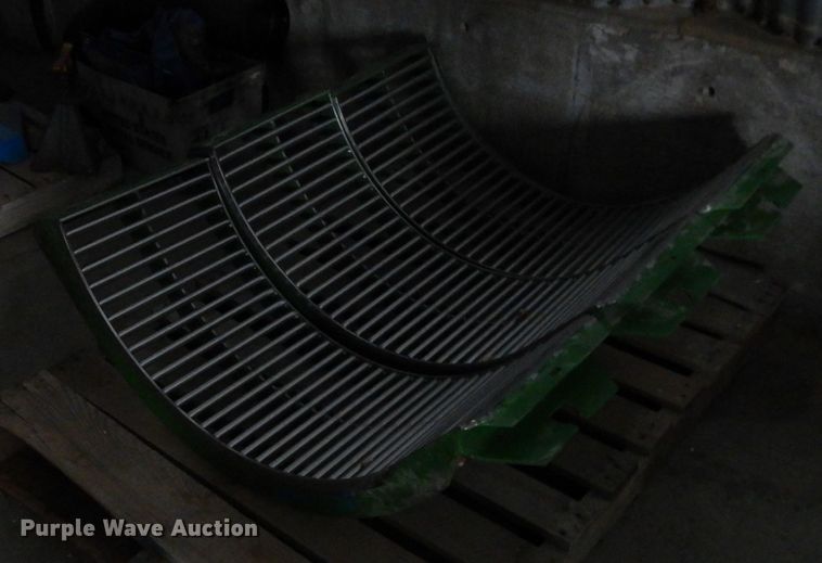 image for item DF8170 2011 John Deere 9770 STS  combine