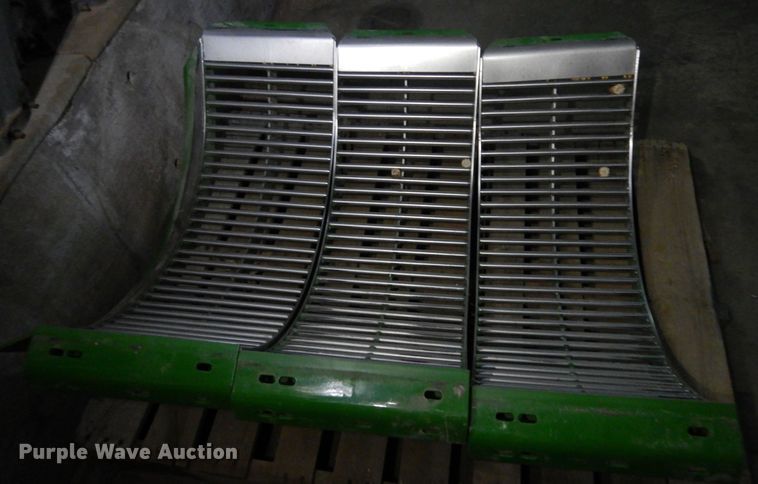 image for item DF8170 2011 John Deere 9770 STS  combine