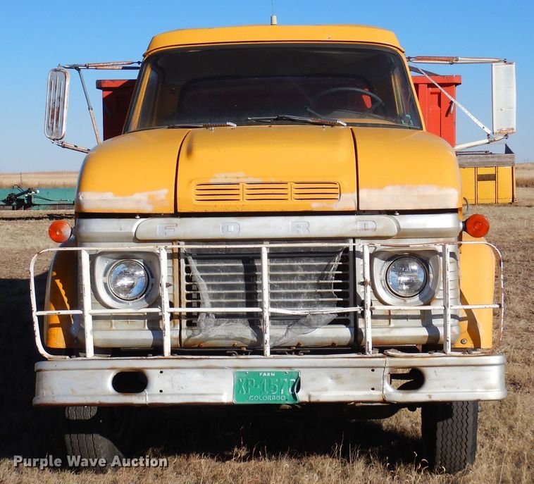 image for item DF8171 1966 Ford 600  grain truck