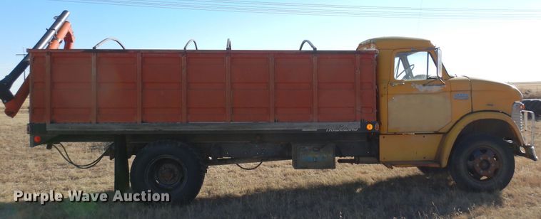 image for item DF8171 1966 Ford 600  grain truck