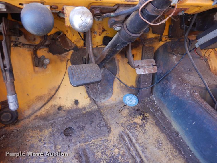 image for item DF8171 1966 Ford 600  grain truck