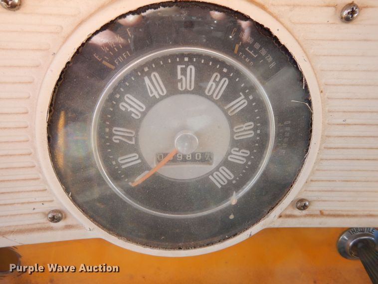 image for item DF8171 1966 Ford 600  grain truck