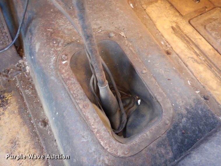 image for item DF8171 1966 Ford 600  grain truck