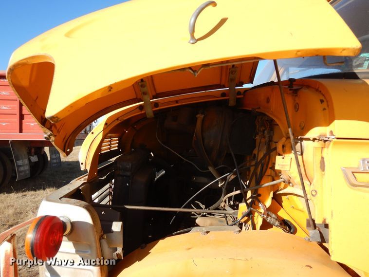 image for item DF8171 1966 Ford 600  grain truck