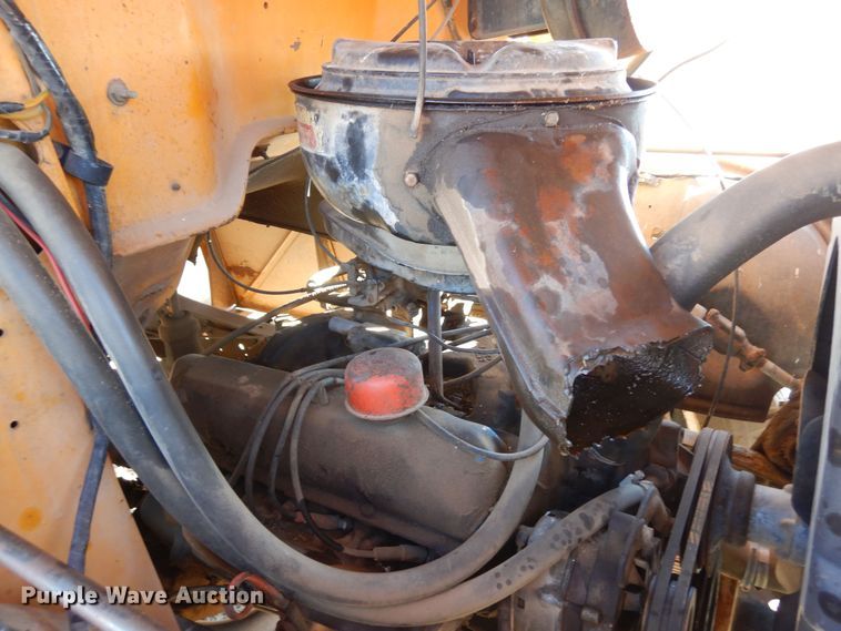 image for item DF8171 1966 Ford 600  grain truck