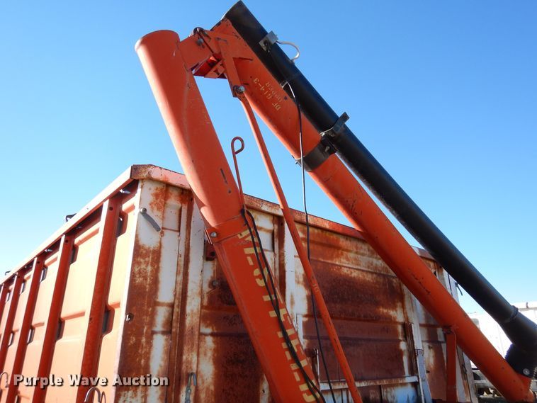 image for item DF8171 1966 Ford 600  grain truck