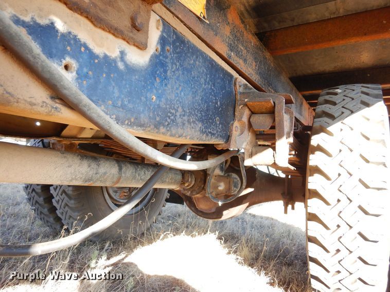 image for item DF8171 1966 Ford 600  grain truck