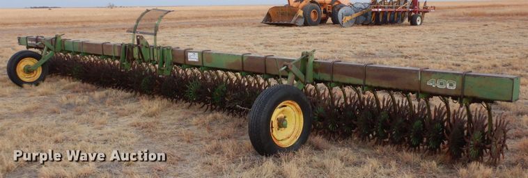 image for item DF8198 John Deere 400  rotary hoe