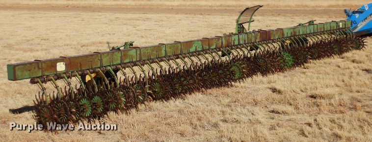image for item DF8198 John Deere 400  rotary hoe
