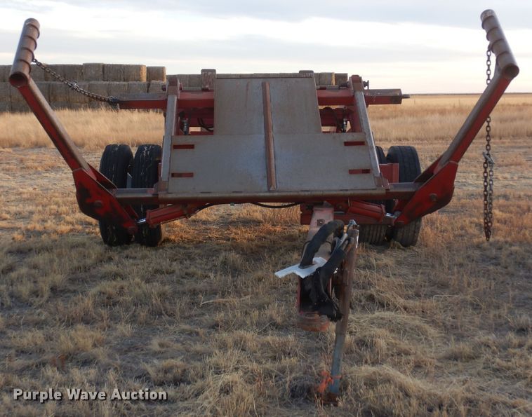 image for item DF8209 2000 Pro Ag Designs HD4SR  bale stacker