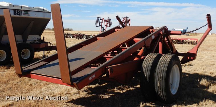 image for item DF8209 2000 Pro Ag Designs HD4SR  bale stacker