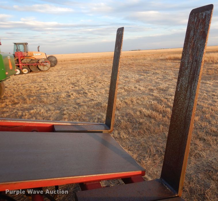 image for item DF8209 2000 Pro Ag Designs HD4SR  bale stacker