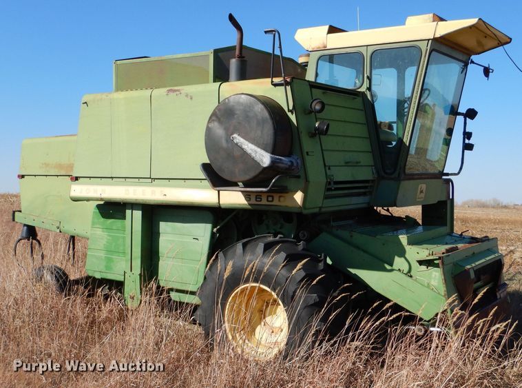 image for item DK7300 John Deere 6600  combine