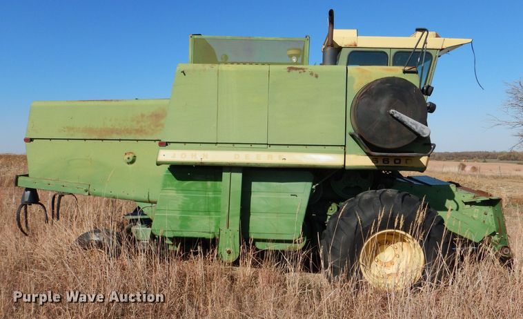 image for item DK7300 John Deere 6600  combine