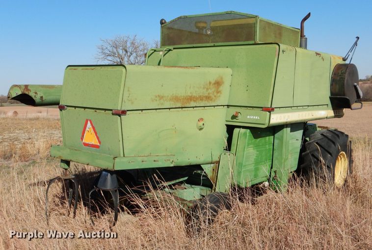 image for item DK7300 John Deere 6600  combine