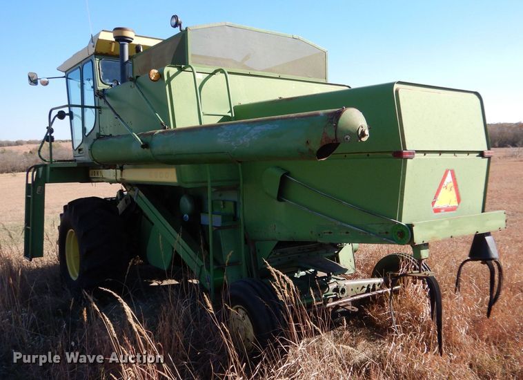 image for item DK7300 John Deere 6600  combine
