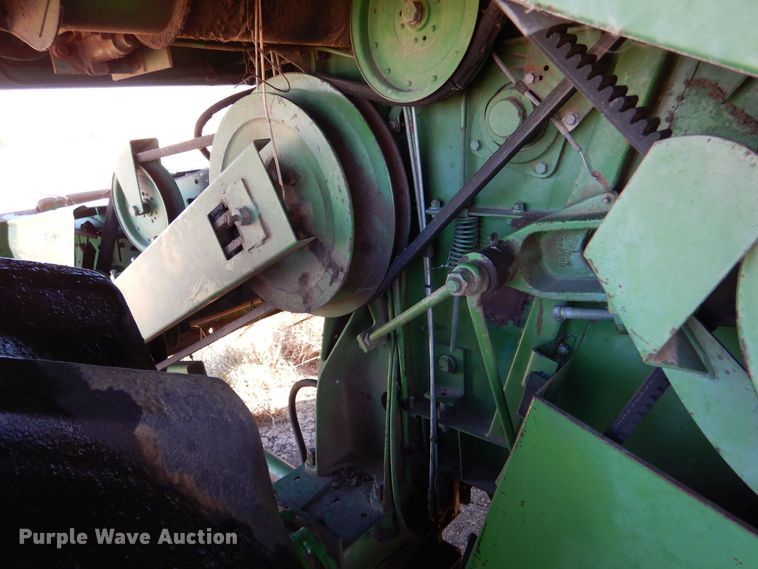 image for item DK7300 John Deere 6600  combine