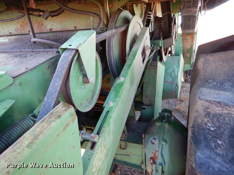 image for item DK7300 John Deere 6600  combine