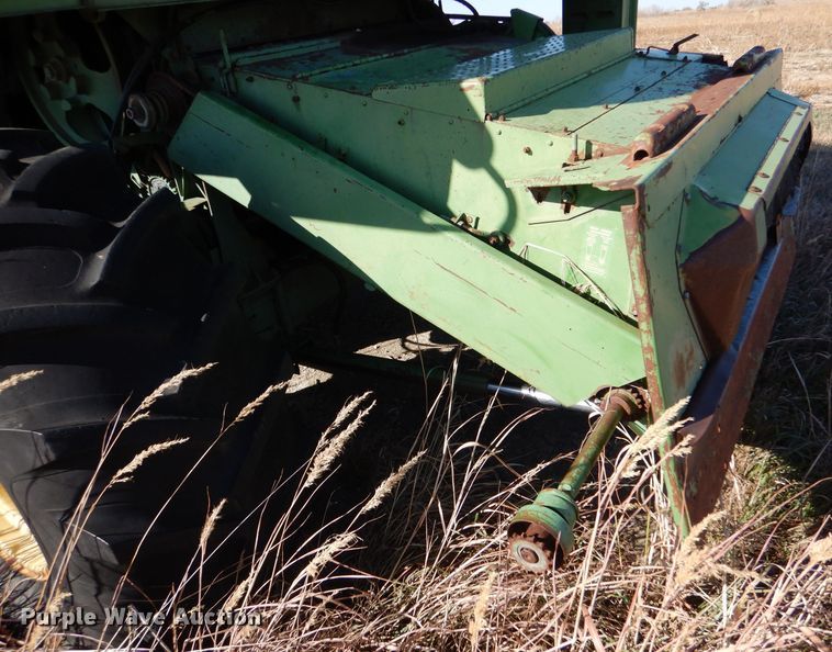 image for item DK7300 John Deere 6600  combine