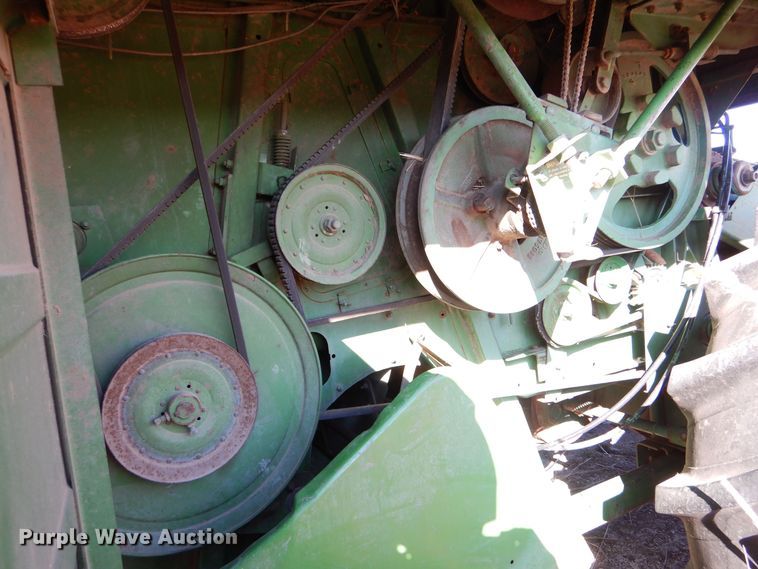 image for item DK7300 John Deere 6600  combine