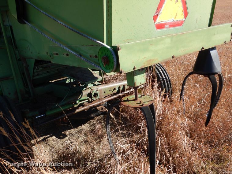 image for item DK7300 John Deere 6600  combine