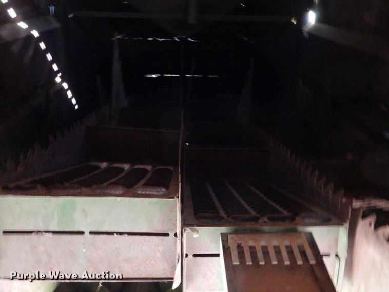 image for item DK7300 John Deere 6600  combine